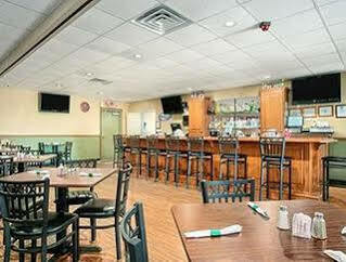 Super 8 By Wyndham Grayville Exterior photo